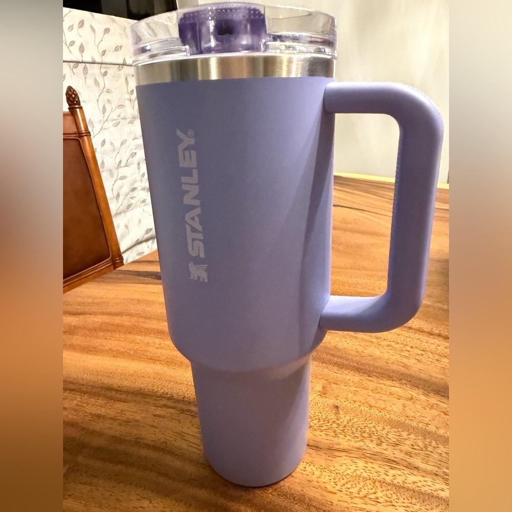 Stanley Protour Tumbler 40 oz Hydrangea Travel Mug with Handle - Picture 2 of 4